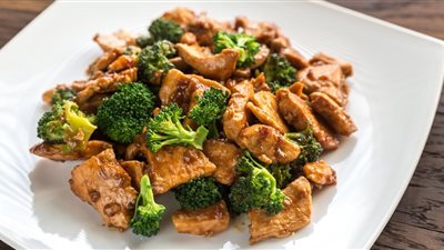 طريقة عمل البروكلي بالدجاج في الفرن