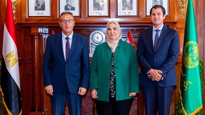 بنك مصر يوقع بروتوكولي تعاون مع التضامن وصندوق تحيا مصر دعما لـ100 ألف أسرة