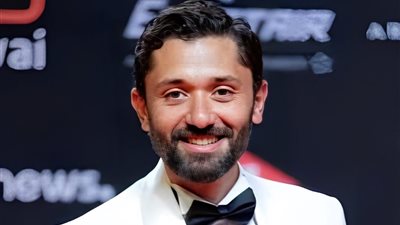 حقيقة مشاركة كريم محمود عبد العزيز في رمضان 2024 بعمل جديد 