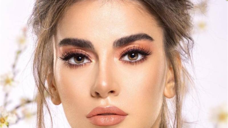 خطوات تطبيق مكياج