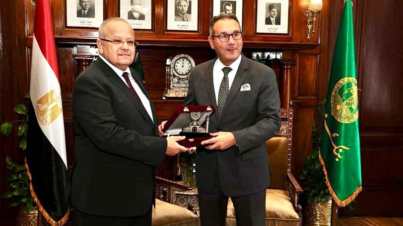 بنك مصر يتبرع للقصر
