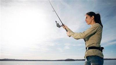  تفسير حلم صيد السمك في المنام للعزباء والمتزوجة