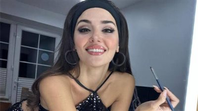 هاندا إرتشيل توجه رسالة شديدة اللهجة في ذكرى وفاة والدتها 