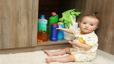 3 أضرار خطيرة لبلع الصابون السائل على الأطفال