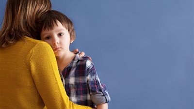 5 نصائح لتقويم سلوك طفلك ضعيف الشخصية (إنفوجراف)