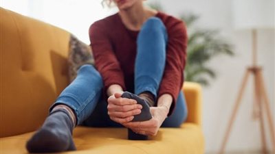 3 أسباب لآلام الساقين عند النساء أثناء الدورة الشهرية وطرق العلاج 