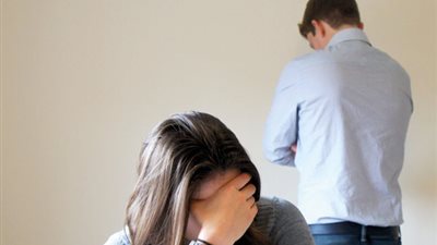 4 مؤشرات تنذرك بأن زوجك يفكر في الطلاق