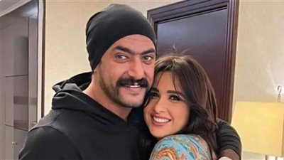ياسمين عبد العزيز تزور أحمد العوضي في المستشفى بعد تعرضه لأزمة صحية
