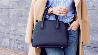 تفسير رؤية الشنطة السوداء في المنام للعزباء والمتزوجة