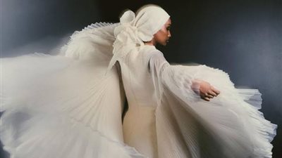 أزياء «آشي استوديو» تخطف بريق أسبوع الموضة في باريس (صور)