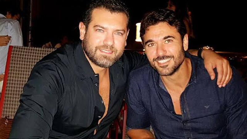 غياب أحمد عز وعمرو