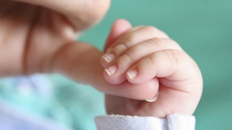 الإنجاب عن طريق أطفال