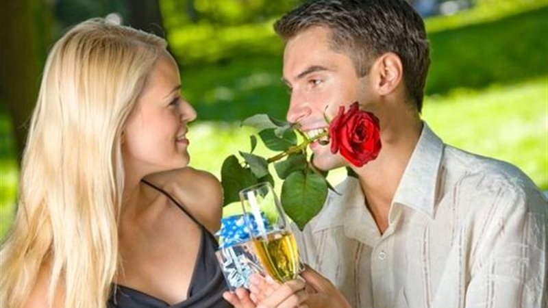 إبهار الفتاة بكلماتك