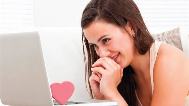 حكم استخدام تطبيقات