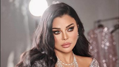 سعر صادم لحقيبة هيفاء وهبي «تتخطى المليون جنيه» (صور)