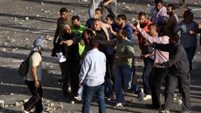 «الديب» و«عفشة» يشعلان شوارع البساتين بالأسلحة البيضاء بسبب «الأيس»