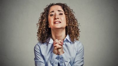 3 نتائج سلبية من كثرة اعتذارك للآخرين أبرزها «انهيار الثقة»