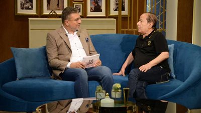 عادل الفار يكشف سبب ندمه الشديد بعد وفاة ابنه (فيديو)