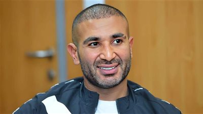 أحمد سعد يتبرع بـ50 ألف دولار لحل الأزمة الاقتصادية (فيديو)