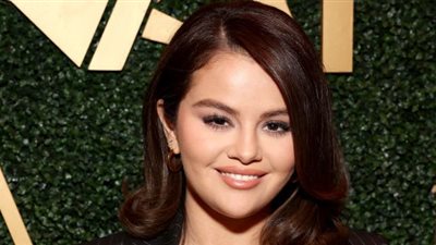 إطلالة سيلينا جوميز تكتسح X في افتتاح فيلمها الجديد «لولا» (صور) 