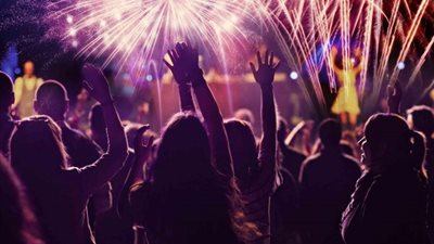  تفسير رؤية الحفلة في المنام للعزباء والمتزوجة