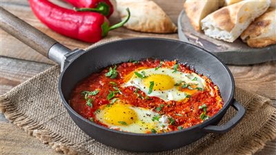  طريقة عمل الشكشوكة بالجبن 