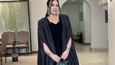 إيمي سمير غانم تخطف الأنظار بجمالها في مهرجان الأقصر (صور)