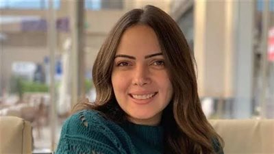 الفنانة وئام مجدي تبكي بحرقة على الهواء لسبب مؤثر (فيديو)