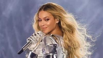 هل تعمدت بيونسيه تقليد كايلي جينر في نهائي سوبر بول 2024؟