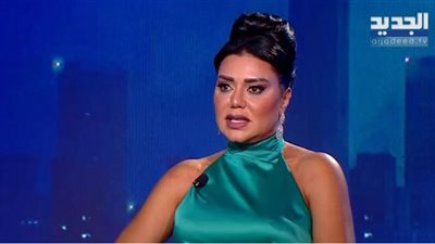 رانيا يوسف تهاجم منتقدي ارتدائها بدلة رقص في «جريمة منتصف الليل»