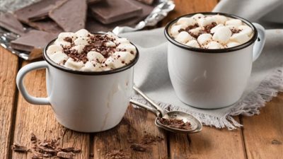 طريقة عمل الهوت شوكليت بالمارشيملو مثل المحلات