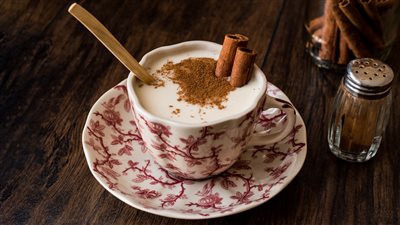 طريقة عمل السحلب بالكاسترد في مطبخك