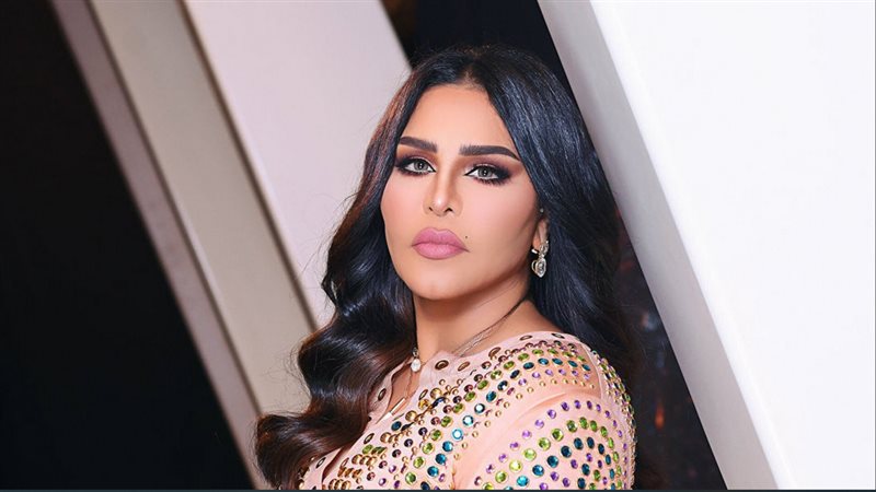 المطربة أحلام