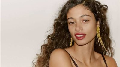 نورا عتال تخطف الأضواء في أسبوع الموضة بلندن (صور) 