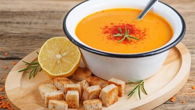 طريقة عمل شوربة العدس بالشعيرية