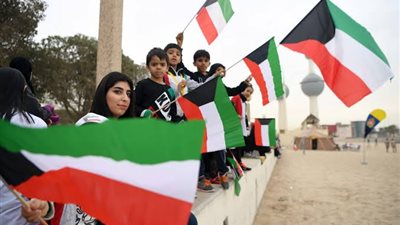 نجوم الفن يحتفلون بالعيد الوطني الكويتي الـ63