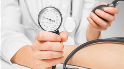 5 محاذير لمرضى الضغط في رمضان 2024