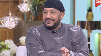 عصام كاريكا يكشف سر خلافه مع الفنان محمد سعد (فيديو) 