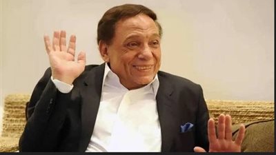 نجوم الفن يهنئون عادل إمام بعد إطلاق اسمه على كوبري صلاح سالم