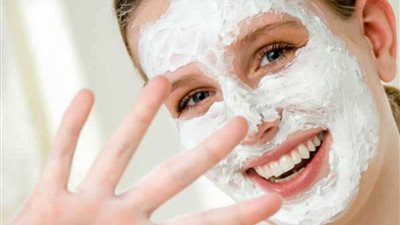 وصفات طبيعية لشد الوجة والقضاء على التجاعيد (إنفوجراف)