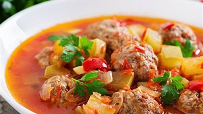  طريقة عمل شوربة كرات اللحم بالخضار