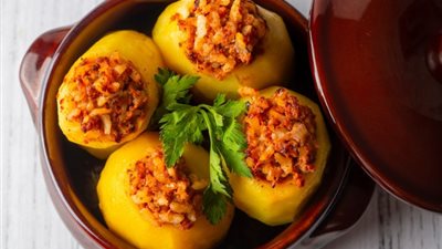 طريقة عمل البطاطس المحشية باللحمة المفرومة