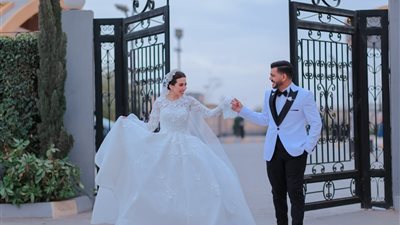 تهنئة بزفاف الجميلة ميرنا أشرف إلى محمد صيام