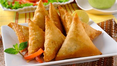  طريقة عمل السمبوسة باللحم المفروم والخضار