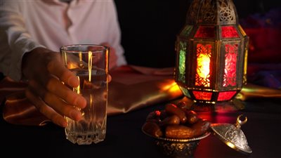 رمضان 2024 | هل يمكن الاكتفاء في السحور بشرب الماء؟ «الإفتاء تُجيب»