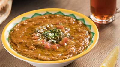  طريقة عمل الفول المدمس بالطحينة على مائدة السحور