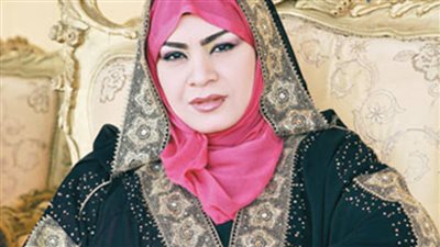 نورة البادي | شاعرة عمانية كتبت أولى قصائدها في الخامسة من عمرها