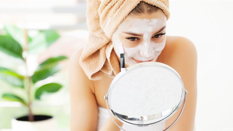 4 ماسكات لتفتيح البشرة