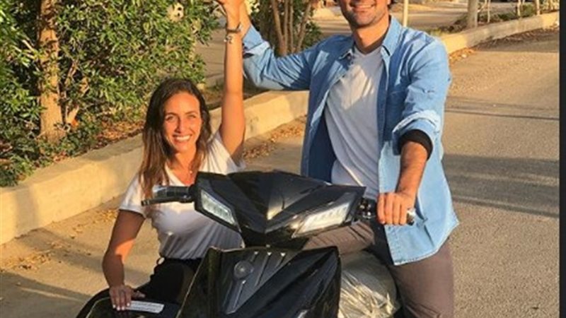 أحمد حاتم وزوجته