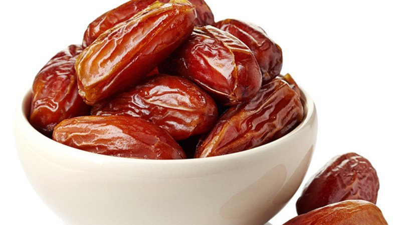 فوائد تناول التمر